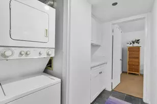 230 W Laurel St, San Diego, CA 92101 - Photo 37