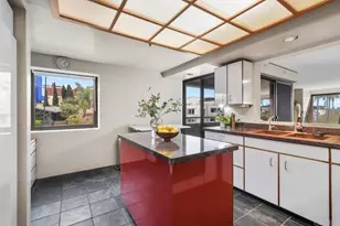 230 W Laurel St, San Diego, CA 92101 - Photo 11