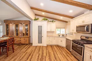 38210 Via Taffia, Murrieta, CA 92563 - Photo 7