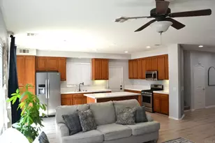 34592 Wintersweet Ln, Winchester, CA 92596 - Photo 9