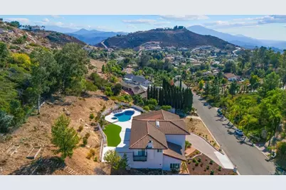 1223 Burris Drive, El Cajon, CA 92019 - Photo 3