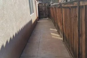 2117 Descanso Dr, Calexico, CA 92231 - Photo 7