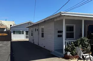 157 Maple Ave, Carlsbad, CA 92008 - Photo 3