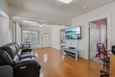 1059 N Wilton Place, Los Angeles, CA 90038 - Photo 5