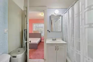 1059 N Wilton Pl, Los Angeles, CA 90038 - Photo 21