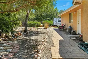23502 Bassett Way, Ramona, CA 92065 - Photo 21