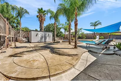 25186 Lake, Hemet, CA 92544 - Photo 57