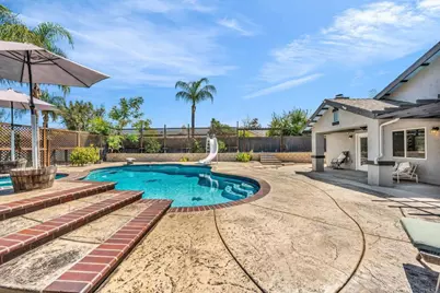 25186 Lake, Hemet, CA 92544 - Photo 3