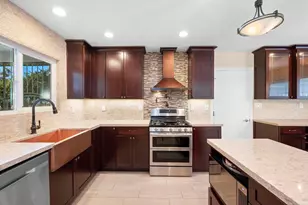 202 E J St, Chula Vista, CA 91910 - Photo 13