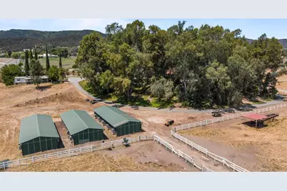 25450 Hayes Ave, Murrieta, CA 92562 - Photo 15