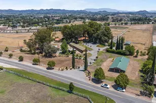 25450 Hayes Ave, Murrieta, CA 92562 - Photo 3