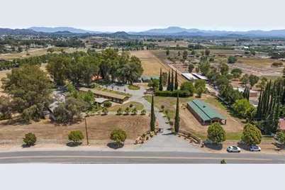 25450 Hayes Ave, Murrieta, CA 92562 - Photo 19