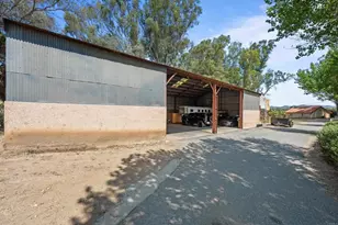 25450 Hayes Ave, Murrieta, CA 92562 - Photo 17