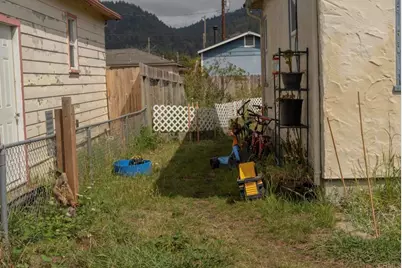 420 1st Avenue, Rio Dell, CA 95562 - Photo 13