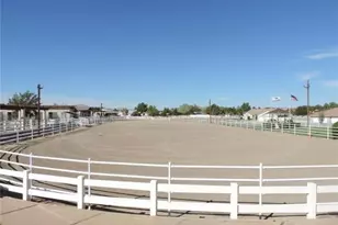 13139 Clipper Dr, Victorville, CA 92395 - Photo 45