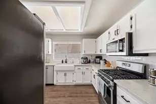 13139 Clipper Dr, Victorville, CA 92395 - Photo 17