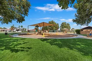 13139 Clipper Dr, Victorville, CA 92395 - Photo 57