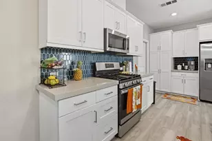 2002 Bluestone Cir, Chula Vista, CA 91913 - Photo 13