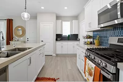 2002 Bluestone Circle, Chula Vista, CA 91913 - Photo 11