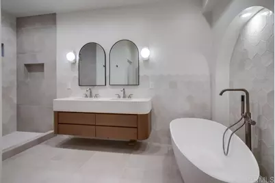 2522 Chalcedony St, Pacific Beach (San Diego), CA 92109 - Photo 47