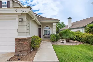 241 Muirfield Way, San Marcos, CA 92069 - Photo 7
