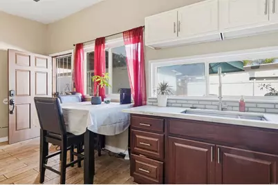 158 E L St, Chula Vista, CA 91911 - Photo 7