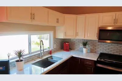 158 E L St, Chula Vista, CA 91911 - Photo 11