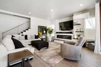 1270 Emerald Street, San Diego, CA 92109 - Photo 7