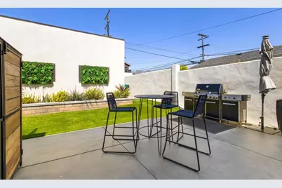 1270 Emerald Street, San Diego, CA 92109 - Photo 21