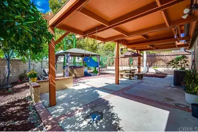 39685 Almansa, Murrieta, CA 92562 - Photo 35