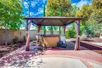 39685 Almansa, Murrieta, CA 92562 - Photo 37