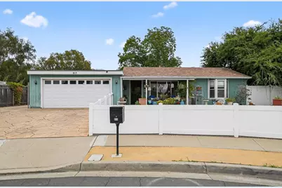 817 Avenida Taxco, Vista, CA 92084 - Photo 1