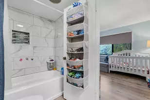 14293 Foothill Blvd, Sylmar, CA 91342 - Photo 15