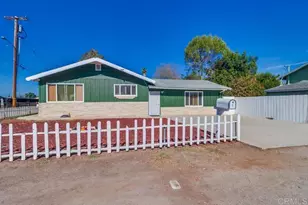 7406 Roosevelt Ave, Lemon Grove, CA 91945 - Photo 3