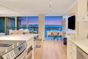 1820 Avenida Del Mundo, Coronado, CA 92118 - Photo 11