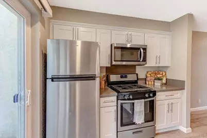 8186 Lemon Grove Way #E, Lemon Grove, CA 91945 - Photo 7