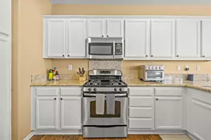 31937 Red Pine Way, Temecula, CA 92592 - Photo 13