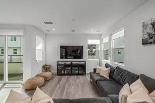 2875 Avella Cir, San Diego, CA 92108 - Photo 9