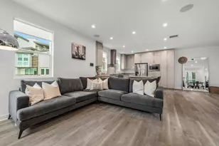 2875 Avella Cir, San Diego, CA 92108 - Photo 11