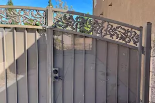 37052 Whispering Hills Dr, Murrieta, CA 92563 - Photo 5