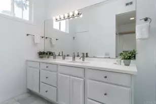 5050 Cahuenga Blvd, North Hollywood, CA 91601 - Photo 11