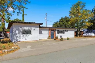 29824 Oak Dr, Campo, CA 91906 - Photo 7