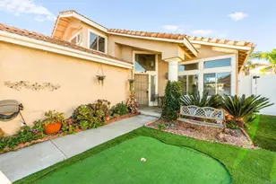 23925 Constantine Dr, Murrieta, CA 92562 - Photo 7