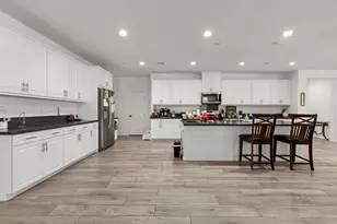 34885 Heartland Ln, Murrieta, CA 92563 - Photo 11