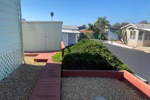 2130 Sunset Dr, Vista, CA 92081 - Photo 37
