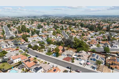 39938 Pearl Drive, Murrieta, CA 92563 - Photo 35