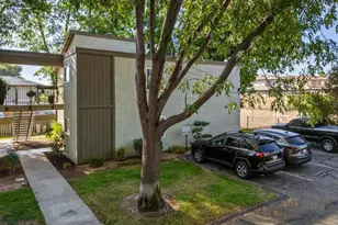 2528 White Oak Pl, Escondido, CA 92027 - Photo 15