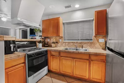 1116 Second Avenue, Chula Vista, CA 91911 - Photo 33