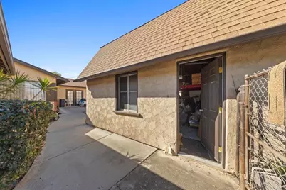 8552 Brodie Lane, Santee, CA 92071 - Photo 7