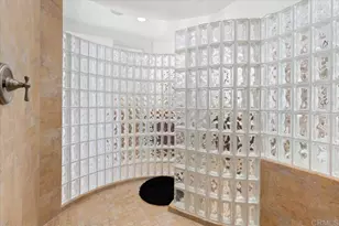 1045 Van Nuys St, San Diego, CA 92109 - Photo 17